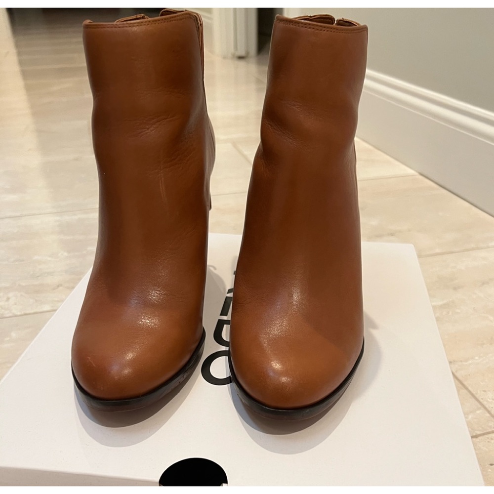 Aldo boots excellent condition